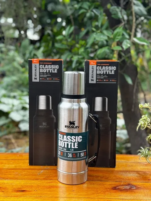 Termo Stanley Classic Bottle Acero — foto 2 de 3